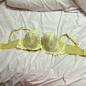 Victorias Secret Yellow Lace Bra